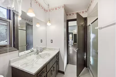 W166N10436  Surrey Dr, Germantown, WI 53022 - Photo 20