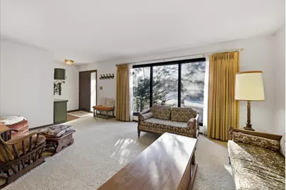 W166N10436  Surrey Dr, Germantown, WI 53022 - Photo 10