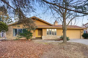 W166N10436 Surrey Dr, Germantown, WI 53022 - Photo 30