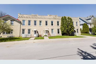 222  Margaret St, Watertown, WI 53098 - Photo 2