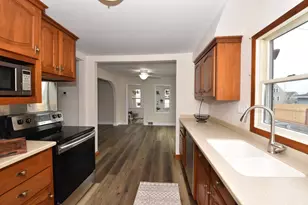 1944 Blaine Ave, Racine, WI 53405 - Photo 14