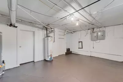 2211 S 12th St, Milwaukee, WI 53215 - Photo 26