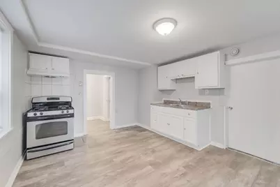 2211 S 12th St, Milwaukee, WI 53215 - Photo 6