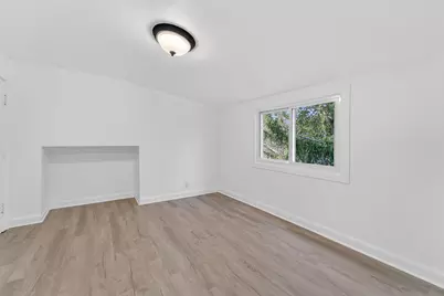 8630 W Lancaster Ave, Milwaukee, WI 53225 - Photo 18