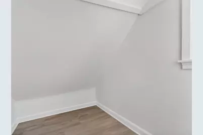 8630 W Lancaster Ave, Milwaukee, WI 53225 - Photo 14