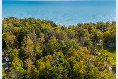 13600 N Lake Shore Dr, Mequon, WI 53092 - Photo 12
