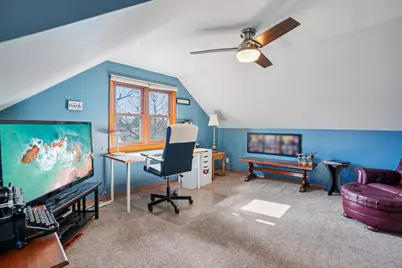 2352 S 80th St, West Allis, WI 53219 - Photo 26