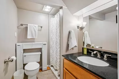 2352 S 80th St, West Allis, WI 53219 - Photo 36