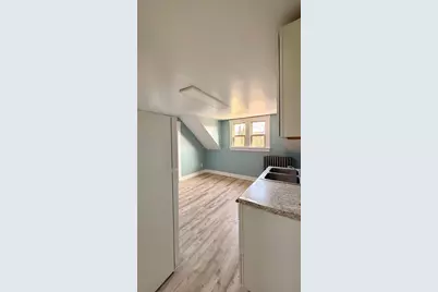 2011  Madison St, Manitowoc, WI 54220 - Photo 6