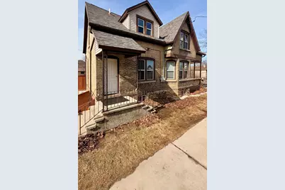 2011  Madison St, Manitowoc, WI 54220 - Photo 1