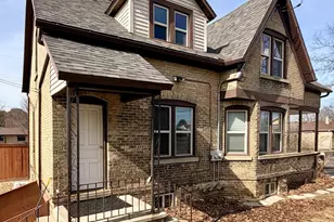 2011 Madison St, Manitowoc, WI 54220 - Photo 1