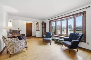 2535 S Brookside Ct, New Berlin, WI 53151 - Photo 6