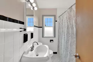 8441 W Lisbon Ave, Milwaukee, WI 53222 - Photo 4