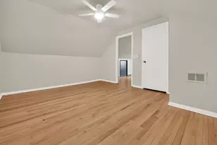 8441 W Lisbon Ave, Milwaukee, WI 53222 - Photo 10