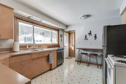 109  Hill St, La Crescent, MN 55947 - Photo 16