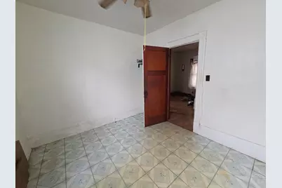 3168 N Pierce St, Milwaukee, WI 53212 - Photo 4