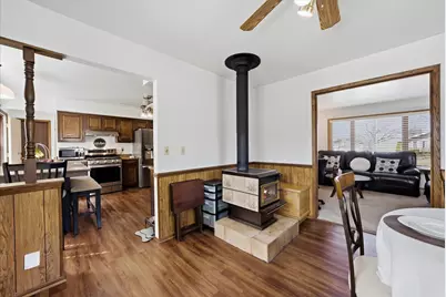 9045 W Rochelle Ave, Milwaukee, WI 53224 - Photo 8