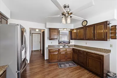 9045 W Rochelle Ave, Milwaukee, WI 53224 - Photo 10