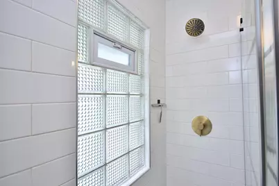 3316 N Cramer St #3318, Milwaukee, WI 53211 - Photo 18