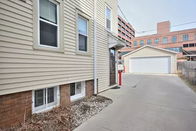 3316 N Cramer St #3318, Milwaukee, WI 53211 - Photo 42
