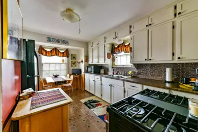 3138 S 31st St, Milwaukee, WI 53215 - Photo 8