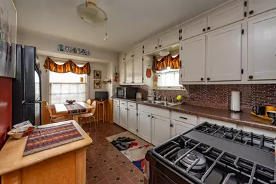 3138 S 31st St, Milwaukee, WI 53215 - Photo 10