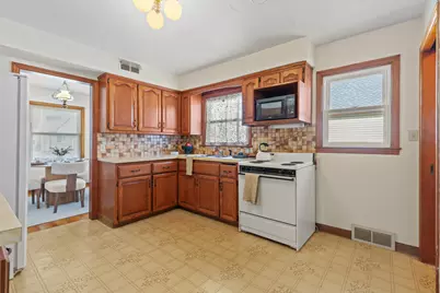 7525  6th Ave, Kenosha, WI 53143 - Photo 12