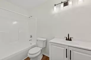 7419 Mequon Square Dr, Mequon, WI 53092 - Photo 22