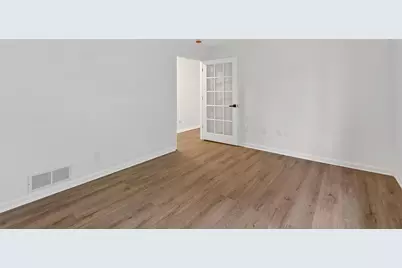 7419  Mequon Square Dr, Mequon, WI 53092 - Photo 28