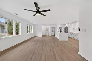 7419 Mequon Square Dr, Mequon, WI 53092 - Photo 4