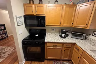 W194S7823 Overlook Bay Rd, Muskego, WI 53150 - Photo 8