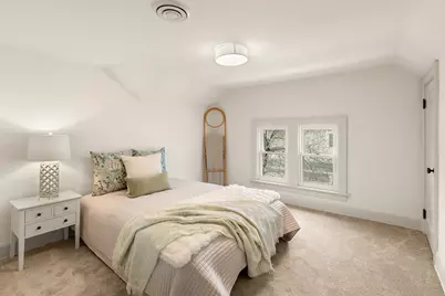 2262 N 71st St, Wauwatosa, WI 53213 - Photo 14