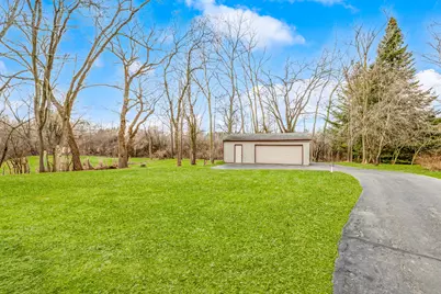 13733 N Hillside Dr, Mequon, WI 53097 - Photo 16