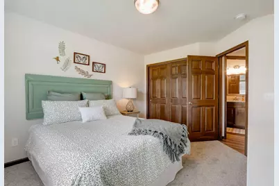 1929  Independence Way, Racine, WI 53406 - Photo 18