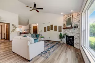 1929 Independence Way, Racine, WI 53406 - Photo 6