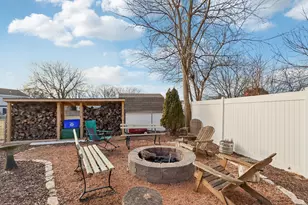 1254 Lambeth Rd, Waukesha, WI 53189 - Photo 6