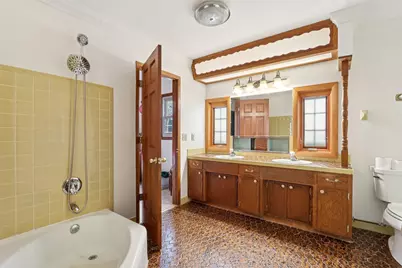 712  Lake Bluff Dr, Oconomowoc, WI 53066 - Photo 18