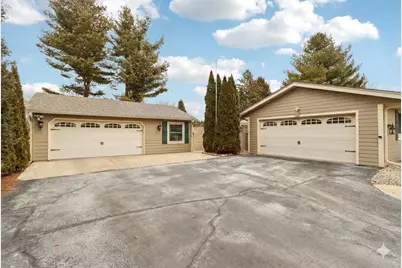 712  Lake Bluff Dr, Oconomowoc, WI 53066 - Photo 44