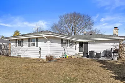 5631  Freedy Ave, Racine, WI 53406 - Photo 6