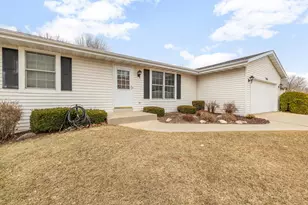 1514 Walsh Acres Dr, West Bend, WI 53095 - Photo 26
