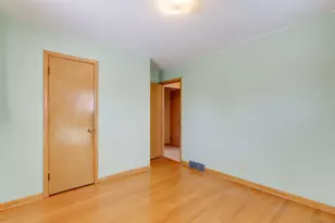 3504 Forest Cir, Manitowoc, WI 54220 - Photo 14