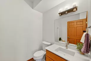 772 Bridlewood Dr, Hartford, WI 53027 - Photo 28