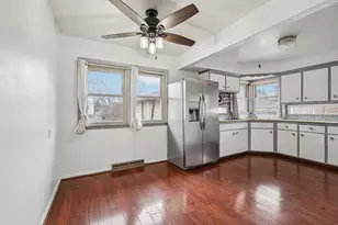 2818 S 72nd St, West Allis, WI 53219 - Photo 8