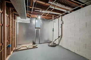 2818 S 72nd St, West Allis, WI 53219 - Photo 28