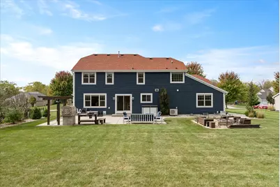 W273N2420  Arlington Ct, Pewaukee, WI 53072 - Photo 46