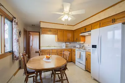 905  Sand St, Watertown, WI 53098 - Photo 18