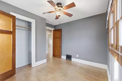 2125 S 72nd St, West Allis, WI 53219 - Photo 12