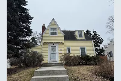 N84W16239  Elsie Ave, Menomonee Falls, WI 53051 - Photo 2