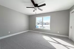 4749 Piper Ln, Racine, WI 53403 - Photo 14