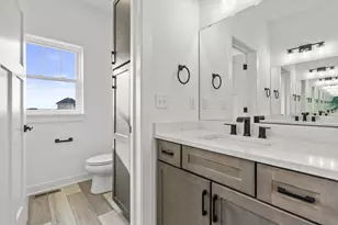 N66W20955 Sweet Clover Dr, Menomonee Falls, WI 53051 - Photo 26